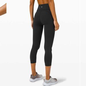 Lululemon Invigorate High-Rise Crop 23"
Black